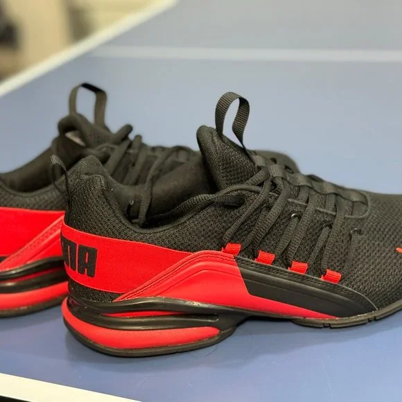 Puma Men's Size 9 Black and Red Training Sneakers- Used - Picture 9 of 10